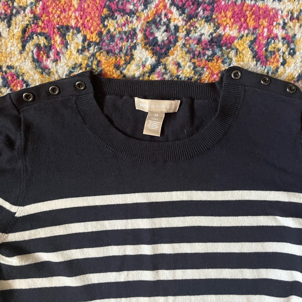 Banana Republic top - Picture 2 of 3